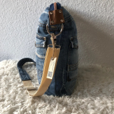 Upcycling Crossbody Jeans Tasche mit Innenfutter und verstellbarem Träger