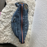 Upcycling Crossbody Jeans Tasche mit Innenfutter und verstellbarem Träger
